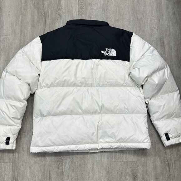 The North Face Women’s 1996 Retro Nuptse Jacket - Picture 11 of 11